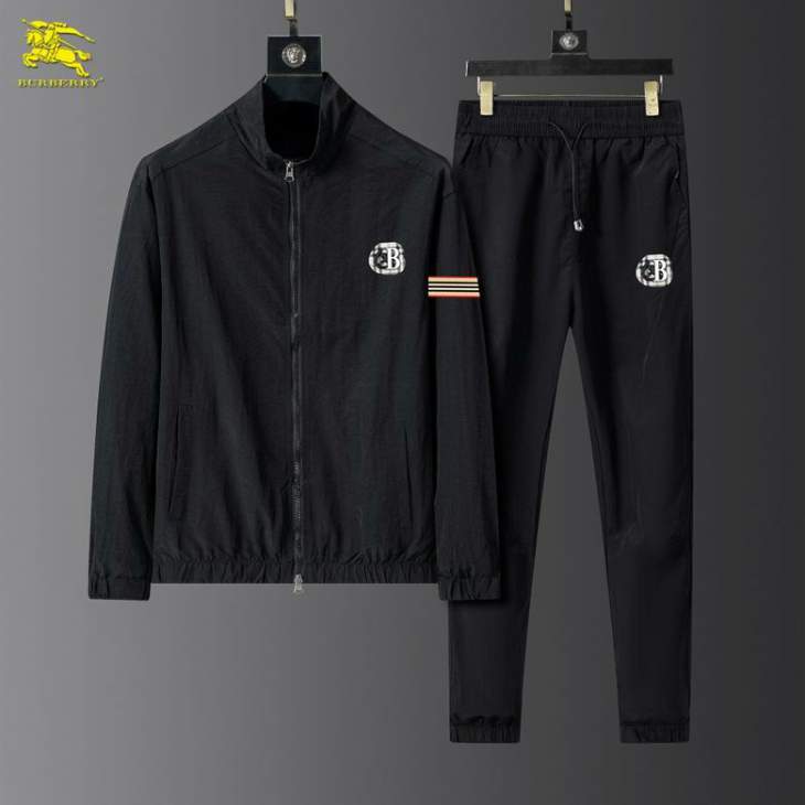 Picture of Burberry Sweater Suits _SKUBurberryM-3XL12yn29137278